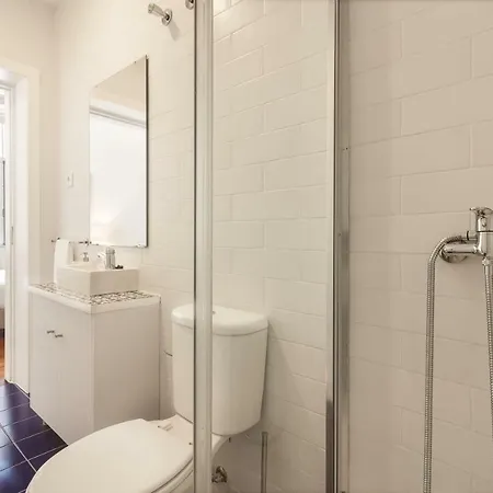 Apartament Faisama • *