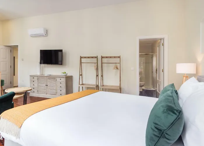 Apartament Faisama • *