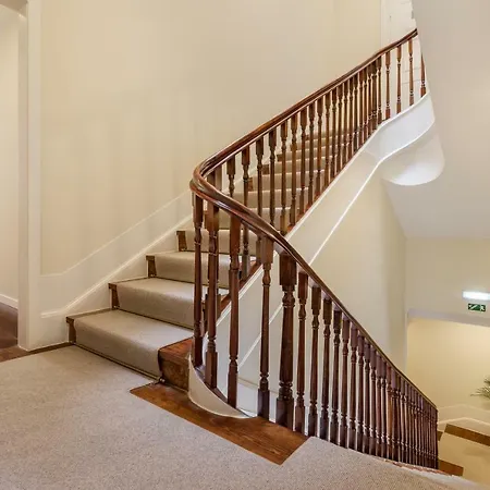 Faisama • アパート